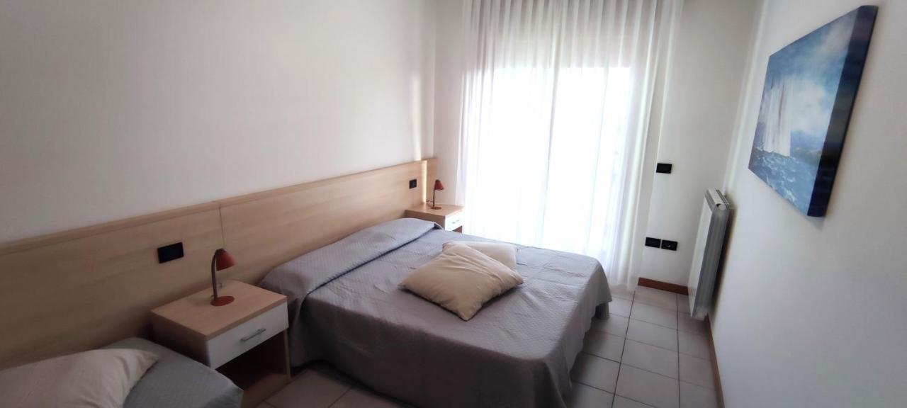 Residence Roberta Con Piscina - Agenzia Cocal كاوْرلي المظهر الخارجي الصورة