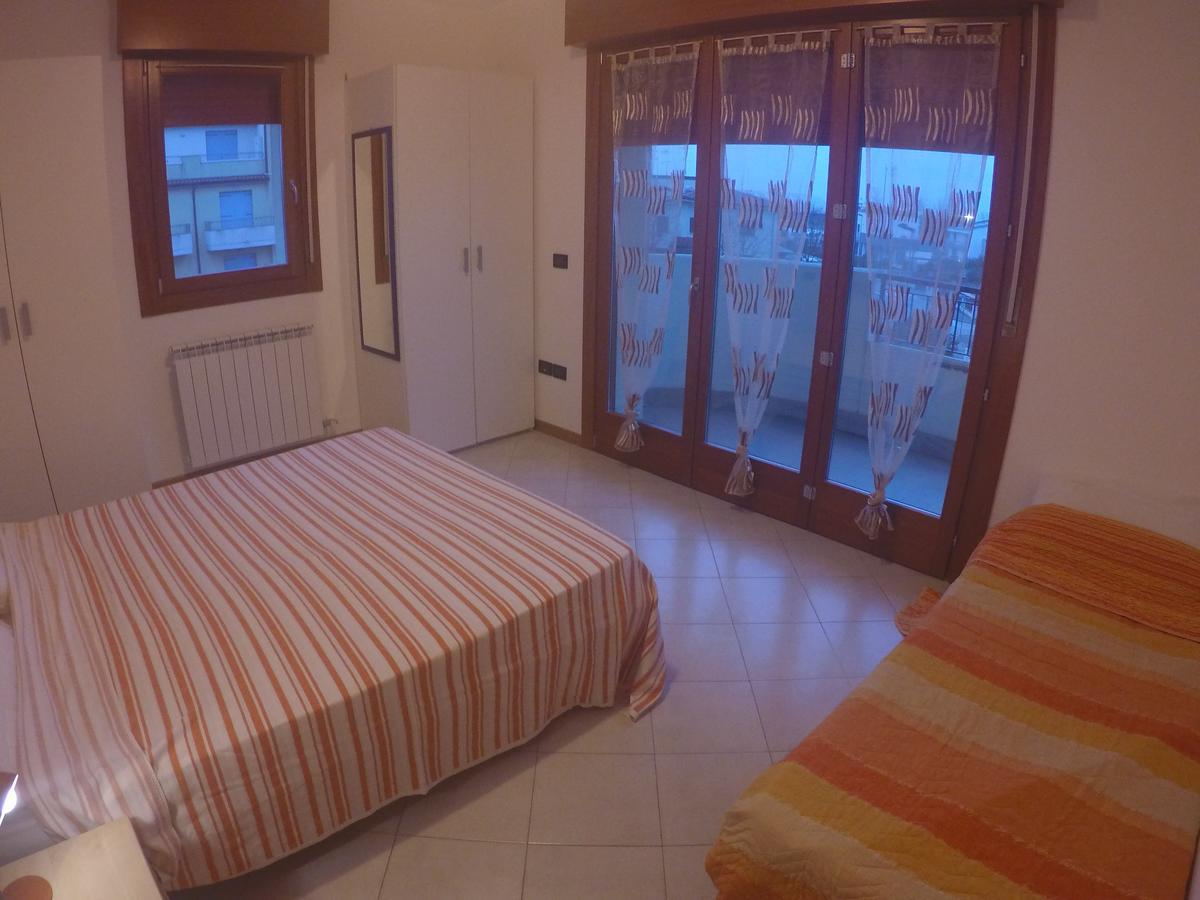 Residence Roberta Con Piscina - Agenzia Cocal كاوْرلي المظهر الخارجي الصورة